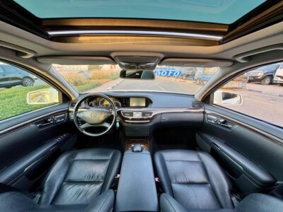 2011 Mercedes-Benz S 350 3.5-liter V6 Engine White Black