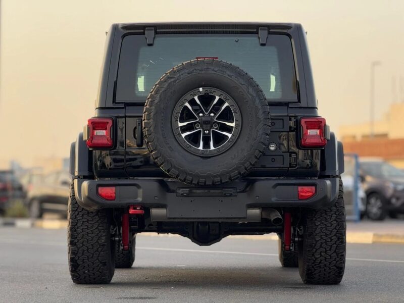 2025 Jeep Wrangler Rubicon 2.0T Black GCC Specifications