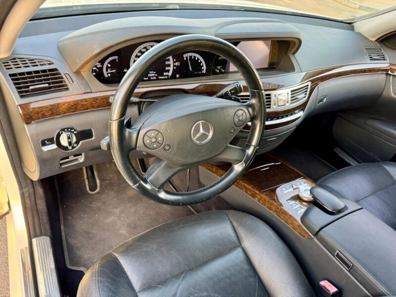 2011 Mercedes-Benz S 350 3.5-liter V6 Engine White Black