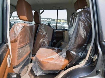 2025 Toyota Land Cruiser 70 TOYOTA LC76 LX 2.8L A/T GCC Grey Tan