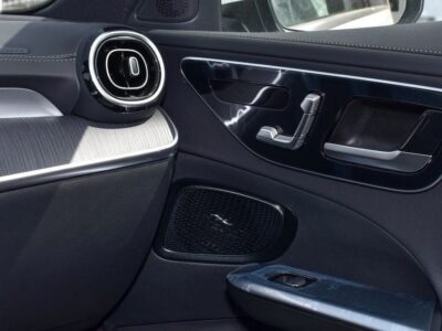 Mercedes-Benz C 200 Mercedes Benz C200 1.5T LWB - 2025 White Black