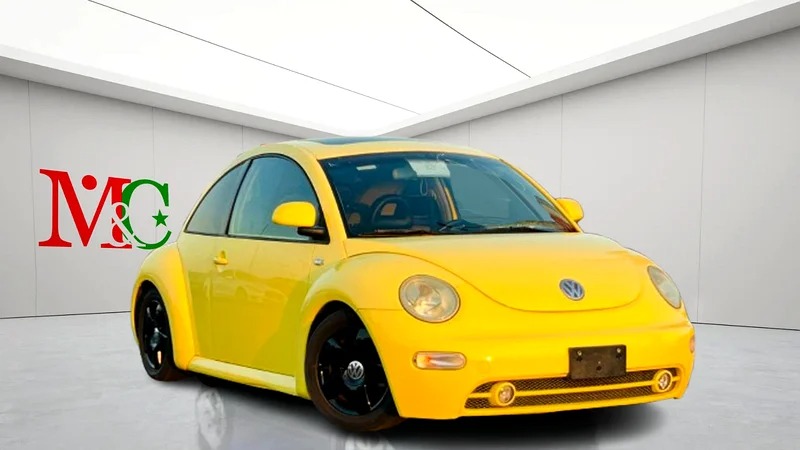 2001 Volkswagen Beetle Standard CLEAN CAR LOW MILEAGE Yellow Black
