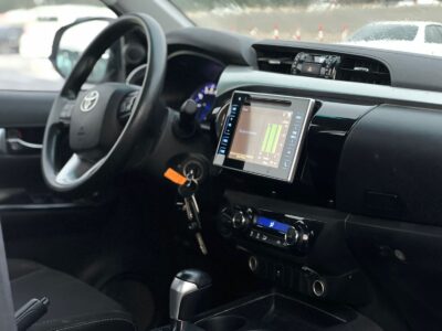 2020 Toyota Hilux 4X4 Fully Automatic GCC Specs White Black