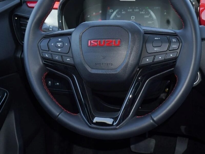 2026 Isuzu DMax 3.0L Crew Cab 4WD GT Diesel GCC Specs Black