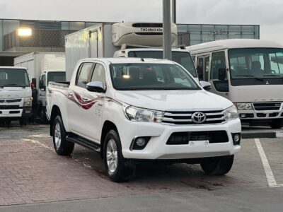 2020 Toyota Hilux 4X4 Fully Automatic GCC Specs White Black