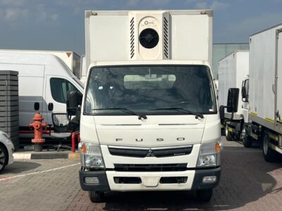 2022 Mitsubishi Canter Chiller Box Manual GCC Specs White Black