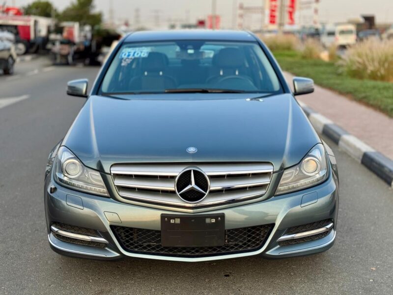 2012 Mercedes-Benz C 350 3.5-liter V6 Engine Grey Black