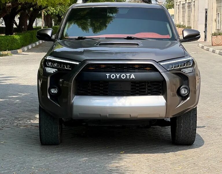 2023 Toyota 4Runner Limited 6 Cylinder Engine SUV Bronze Black