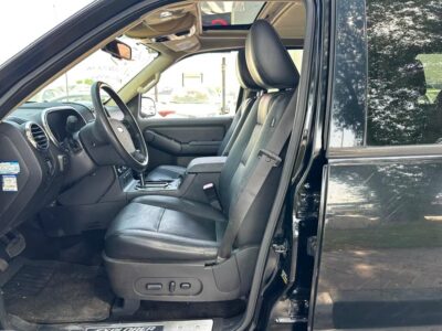 2010 Ford Explorer XLT 6 Cylinder Engine Neat & Clean Car Black