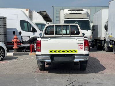 2021 Toyota Hilux 4X2 Manual GCC Specifications White Red