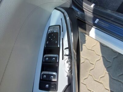 2025 Kia Carnival 3.5L V6 MPI Petrol FWD White Black