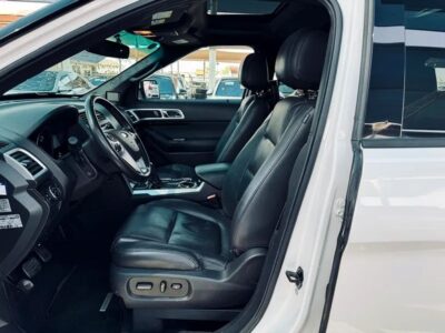 2015 Ford Explorer EcoBoost 4 Cylinder Engine Neat & Clean Car White Black