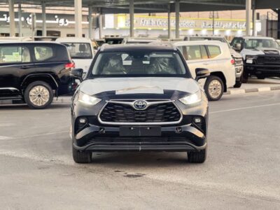 2024 Toyota Highlander Highlander Limited 2.5L Hybrid AWD Black Beige