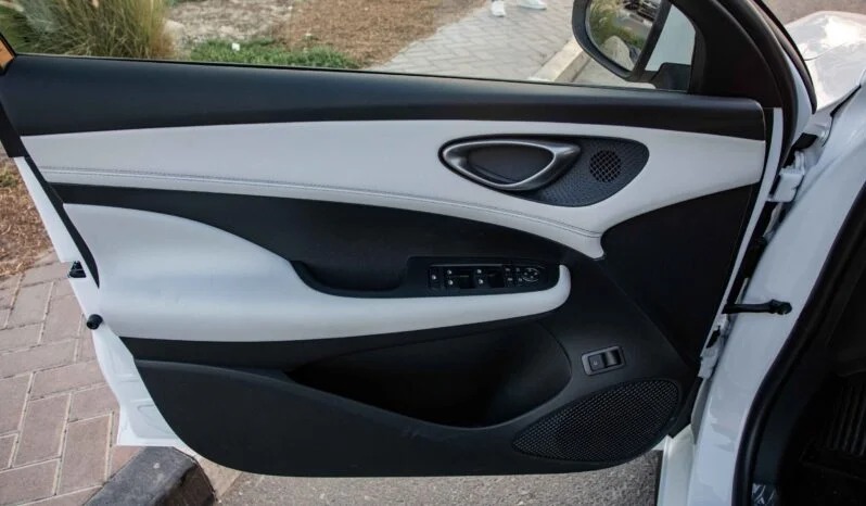 2025 BYD Seal 05 DM-i Luxury Edition 0KM White Beige Sedan