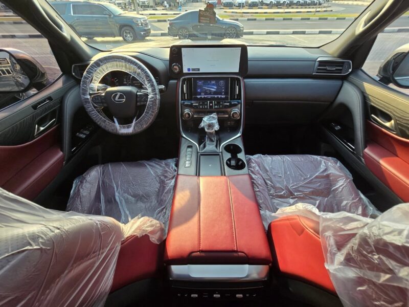 Lexus LX 600 2023 3.4L Twin-Turbo V6 Full Option Grade 1 Silver Black