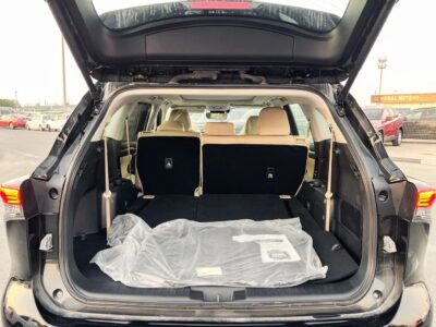 2024 Toyota Highlander Highlander Limited 2.5L Hybrid AWD Black Beige