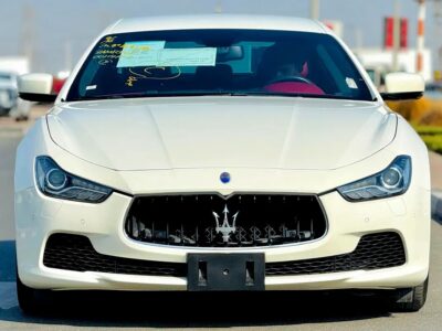 2015 Maserati Ghibli Ghibli S Q4 6 Cylinder Neat & Clean Car White Red