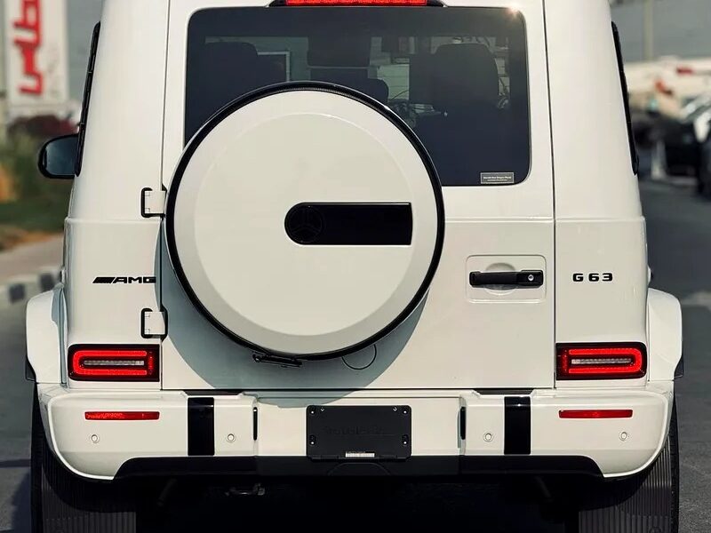 2023 Mercedes-Benz G-Class G 63 AMG 8 Cylinder Neat & Clean Car White Red