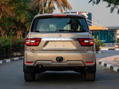 2022 Nissan Patrol SE Platinum 4.0L GCC Spec Gold Red