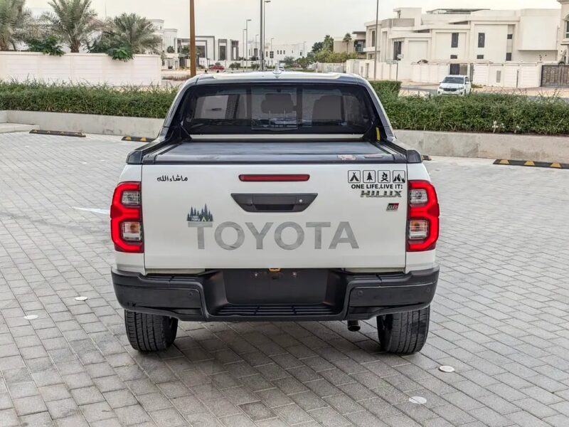 2023 Toyota Hilux GR Sport 4.0L V6 Petrol Automatic White Black GCC Specs
