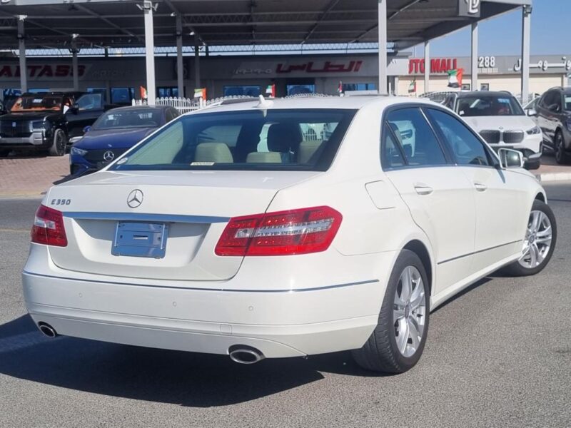2011 Mercedes-Benz E 350 3.5 Liters V6 Engine White Beige