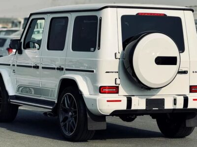 2023 Mercedes-Benz G-Class G 63 AMG 8 Cylinder Neat & Clean Car White Red