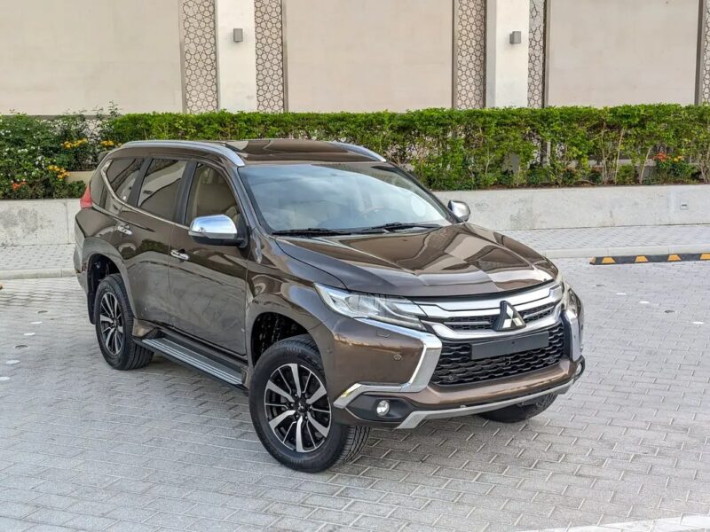 2016 Mitsubishi Montero Sport GLS 4WD Top Line 6 Cylinder Bronze Beige GCC