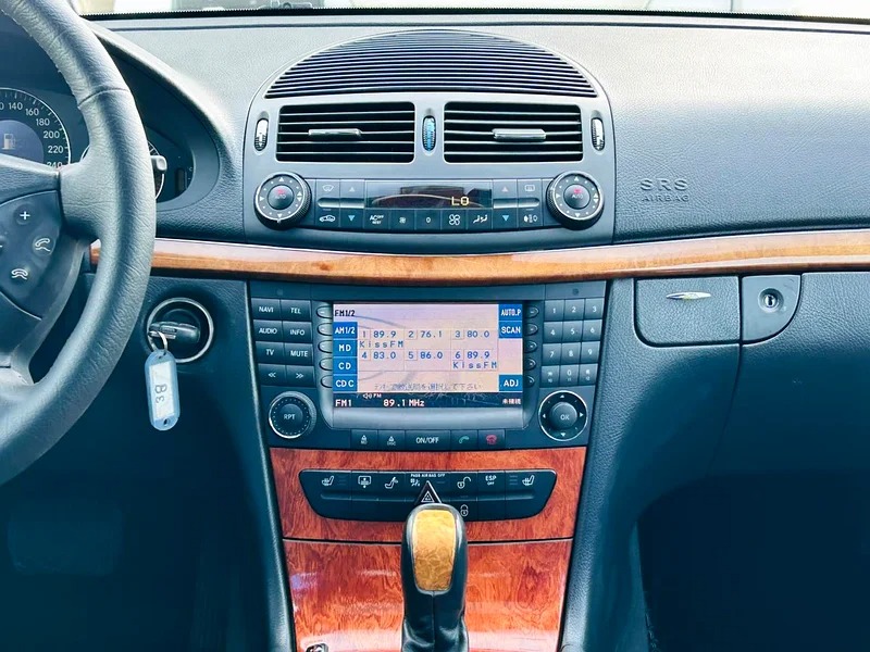 2002 Mercedes-Benz E-Class E 240 6 Cylinder Neat & Clean Car White Black