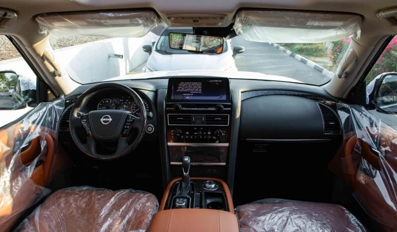 2024 Nissan Patrol TITANIUM SE 3.8 litre GCC Spec 0KM White Tan