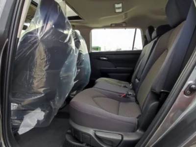 Toyota Highlander GLE 2.5L Hybrid 2023 4WD SUV Grey Black GCC Specs