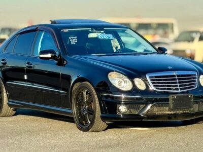 2008 Mercedes-Benz E-Class E 550 8 Cylinders Engine Black