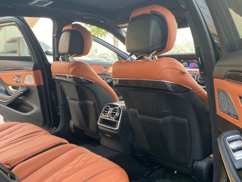 2019 Mercedes Maybach S560 Maybach 5600 litre 8 Cylinder Engine Black Tan