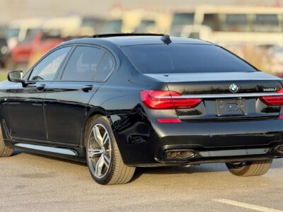 BMW 750 LI BMW BLACK 2017 A/T Petrol
