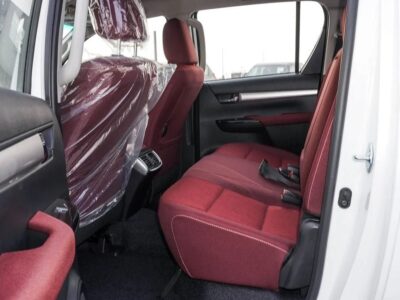 2025 Toyota Hilux GLX-S SR5 2.7L 4 Cylinder Engine GCC White Burgundy