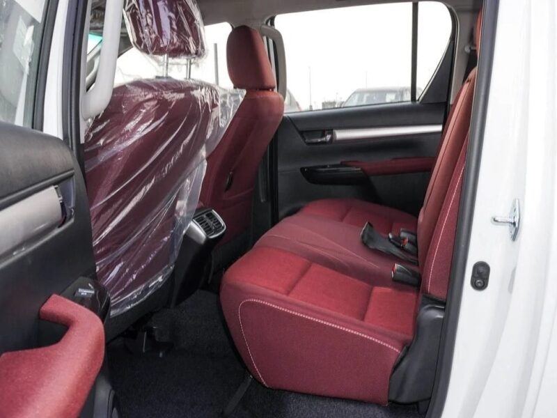 2025 Toyota Hilux GLX-S SR5 2.7L 4 Cylinder Engine GCC White Burgundy