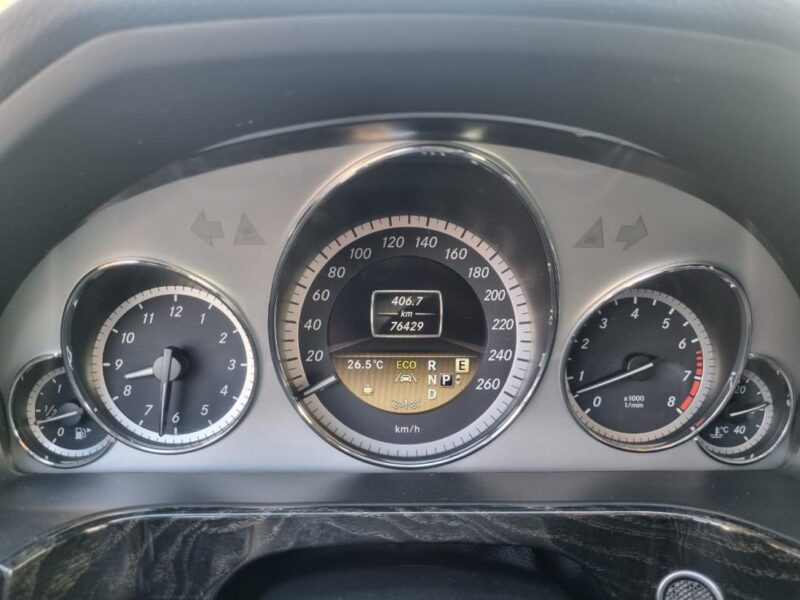 2012 Mercedes-Benz E 300 3.5-liter V6 Engine White Black