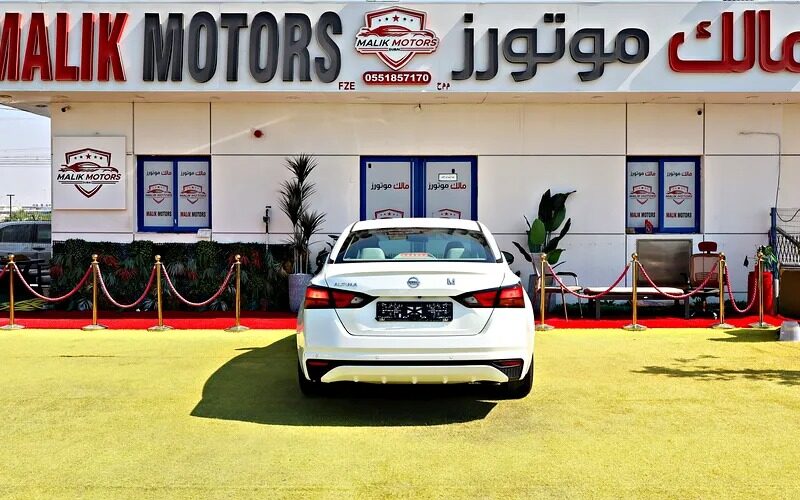 2022 Nissan Altima S 4 Cylinder Engine White Beige
