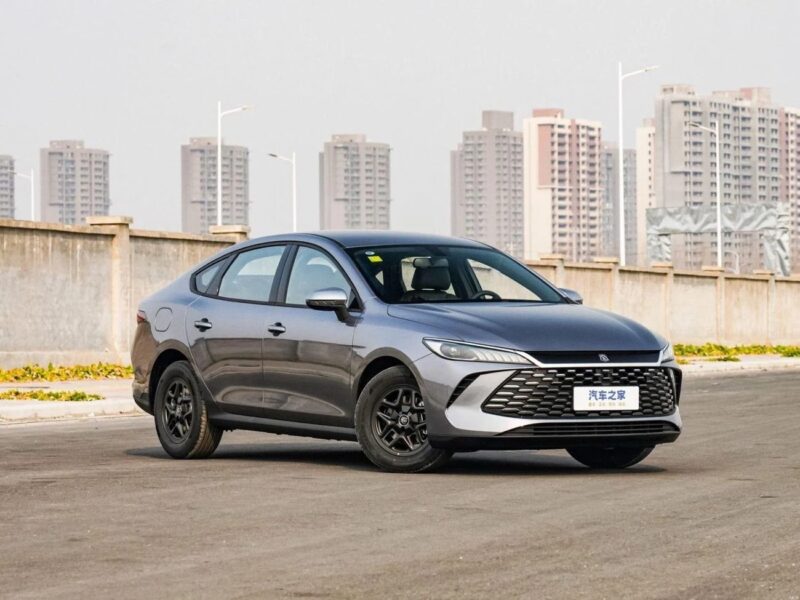 2025 BYD QIN PLUS BYD QIN Plus 1.5L Engine Hybrid Grey Beige