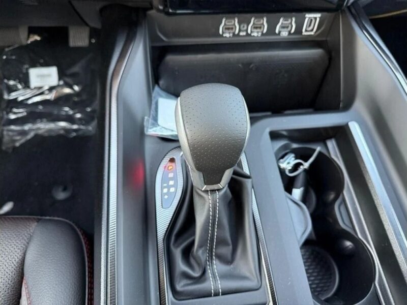 2025 RAM 1500 REBEL X 3.0 TWIN TURBO 4WD Black GCC Specs