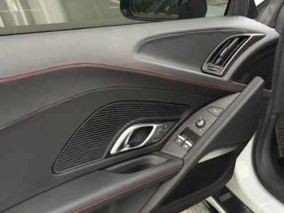 Audi R8 High Performance V10 Engine V10 2021 in Excellent Condition White