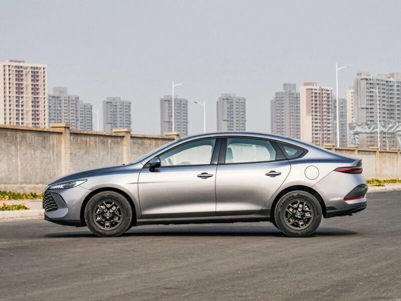 2025 BYD QIN PLUS BYD QIN Plus 1.5L Engine Hybrid Grey Beige