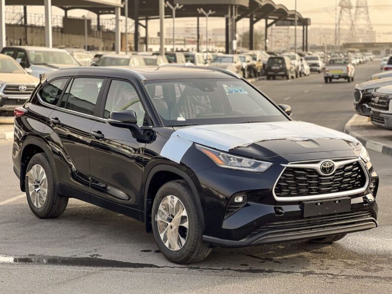 2025 Toyota Highlander 2.5L Hybrid GXR GLE AWD Black Grey