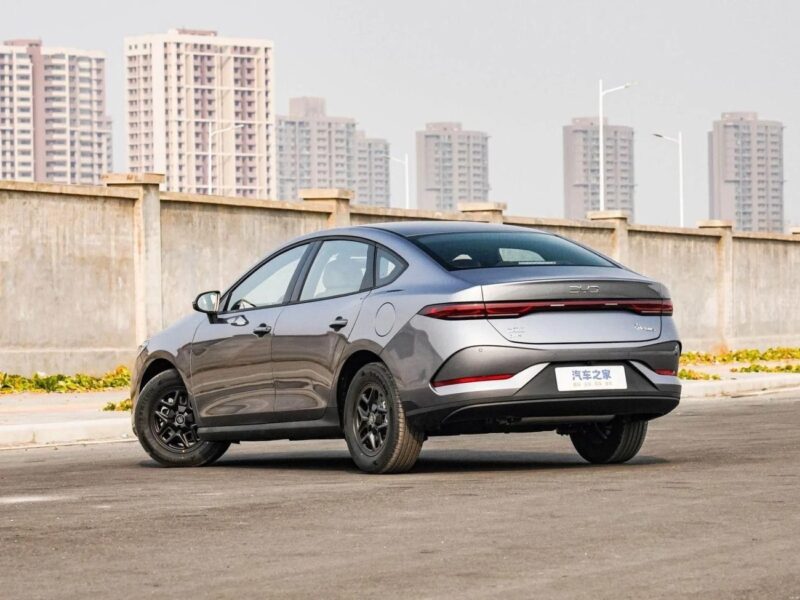 2025 BYD QIN PLUS BYD QIN Plus 1.5L Engine Hybrid Grey Beige