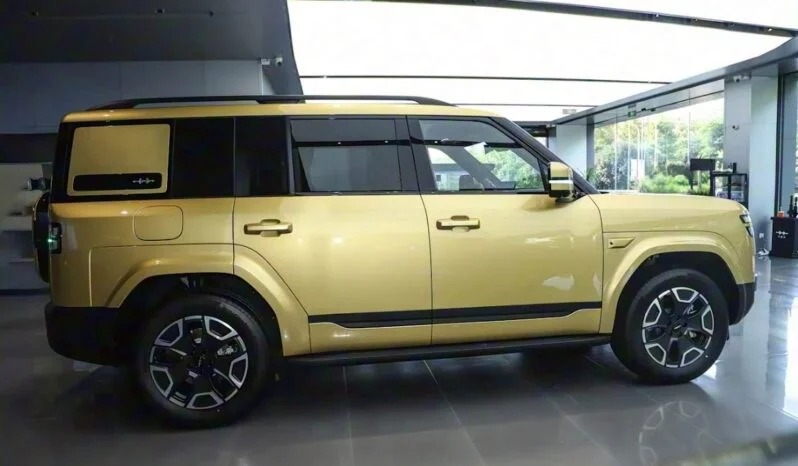 2025 BYD Leopard TITANIUM 7 PRO 1.5L Range Extender 0KM Gold Orange