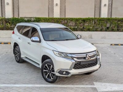 2017 Mitsubishi Montero Sport GLX 4WD GCC IN EXCELLENT CONDITION White Beige