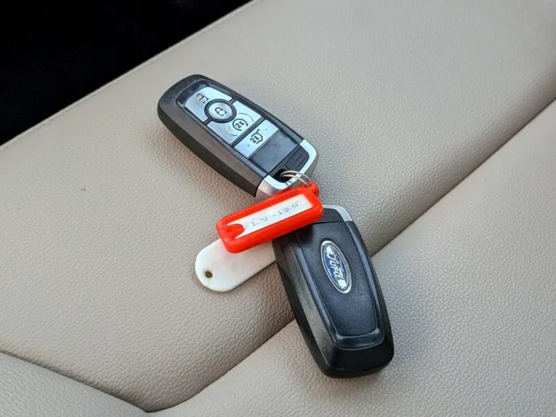 2020 Ford Explorer XLT ECOBOOST GCC IN EXCELLENT CONDITION White Beige