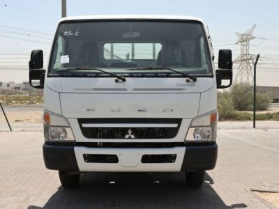 2024 Mitsubishi Fuso Canter MITSUBISHI CANTER CARGO 4.2L DSL SCABIN 4X2 MT White