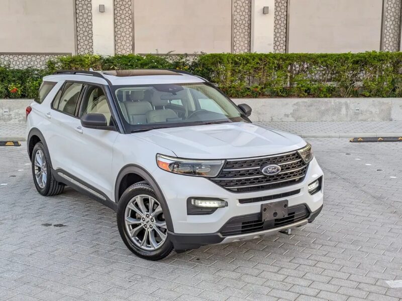 2020 Ford Explorer XLT ECOBOOST GCC IN EXCELLENT CONDITION White Beige
