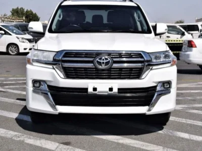 2017 Toyota Land Cruiser 4.5 litre 8 Cylinder Engine RHD White Grey