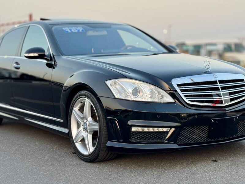2009 Mercedes-Benz S 550 5.5-liter V8 Engine Black Grey